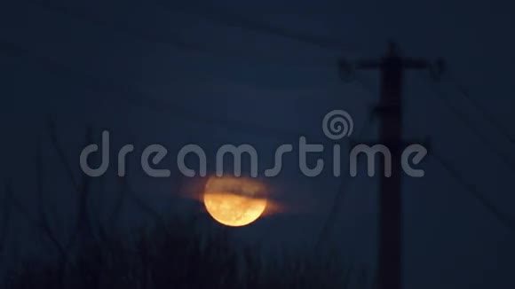 云后明月剪影动力极视频的预览图