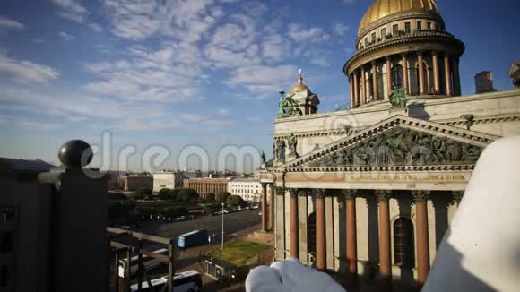 圣彼得堡市和伊萨克斯大教堂时间流逝视频的预览图