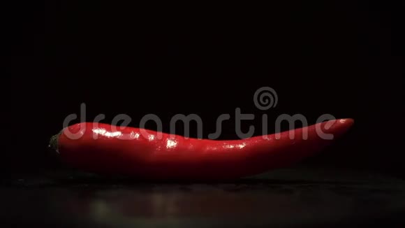 单红辣椒和红火焰关闭录像视频的预览图