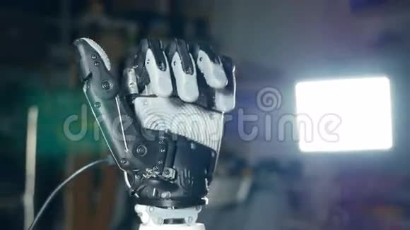 未来的机器人机器人机器人机械臂在行动真正的机器人假肢视频的预览图