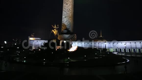 大卫国战争照明纪念建筑群和圣乔治寺的空中景观视频的预览图