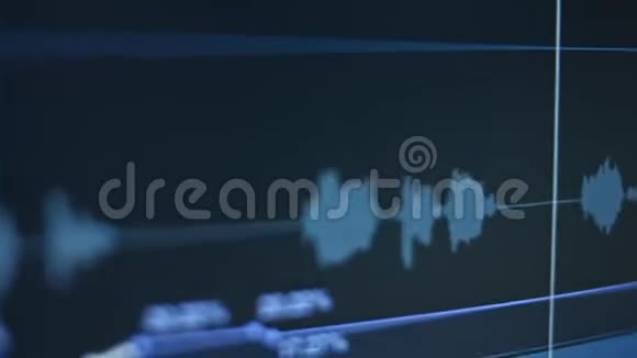 计算机上的音乐作曲过程视频的预览图