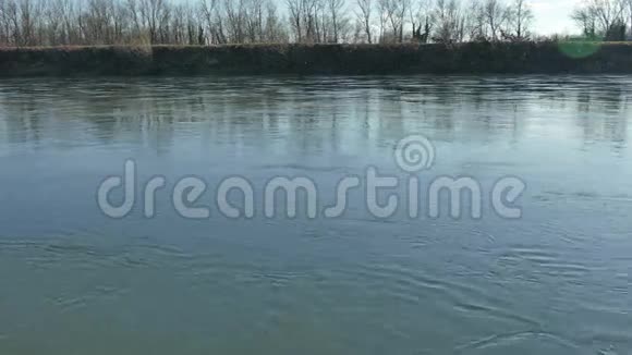 河流萨格勒布萨瓦河视频的预览图