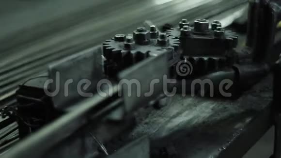 软垫家具钢架生产工艺视频的预览图