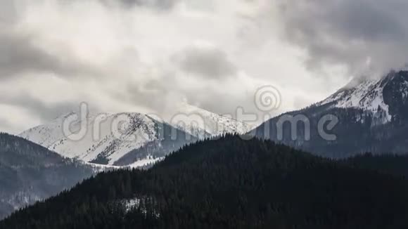 雪山上的云美丽自然的时间流逝全高清1920x1080视频的预览图