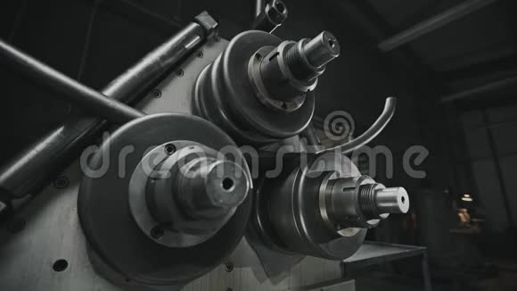 现代金属加工机械冷弯金属管生产工艺视频的预览图