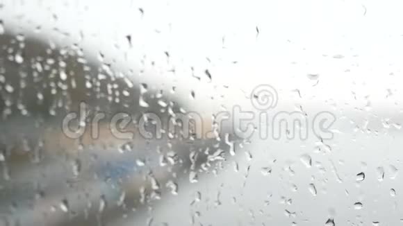 窗雨速火车路视频的预览图