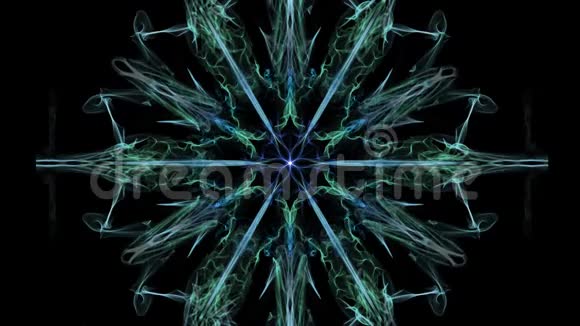 黑色背景上的绿色和蓝色分形六方装饰回路运动隧道效应的抽象幻想模式视频的预览图