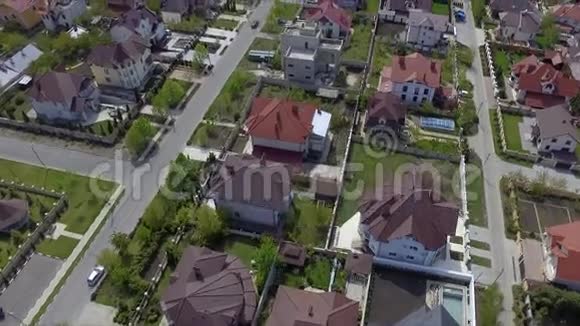 摩尔多瓦基希讷乌郊区卧室社区的鸟瞰图视频的预览图