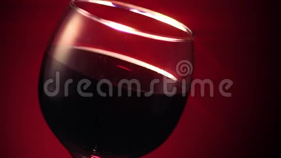 红葡萄酒杯滴流星滤器视频的预览图