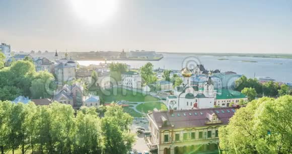诺夫哥罗德俄罗斯白天时间流逝伏尔加河的景色奥卡河和伏尔加河的汇合点诺夫哥罗德尼河视频的预览图