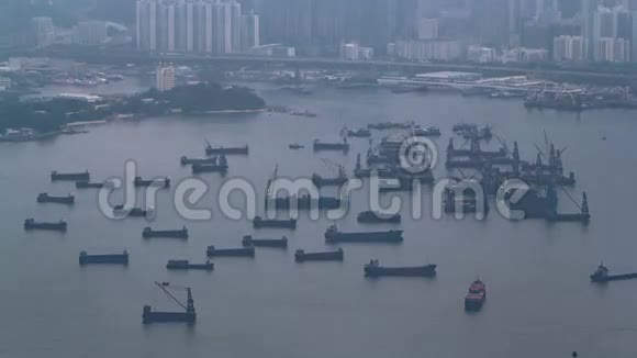 维多利亚港和香港港从维多利亚峰时间推移与许多船只视频的预览图