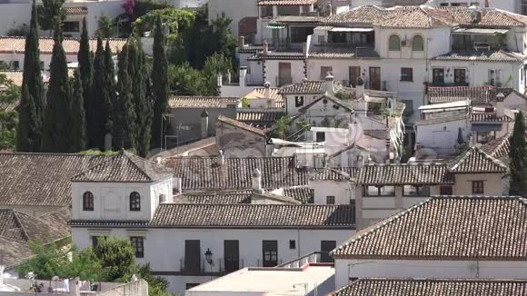 西班牙城镇的住宅视频的预览图