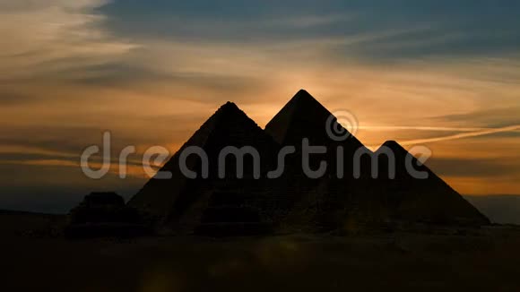 时光流逝太阳落山的金字塔吉萨埃及视频的预览图