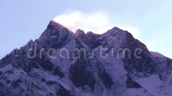罗兹峰日出喜马拉雅山4k视频的预览图