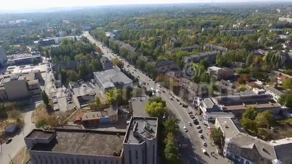 鸟瞰的城市空中景观视频的预览图