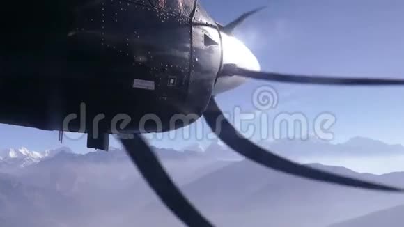 飞机螺旋桨喜马拉雅山脉4k视频的预览图