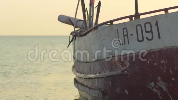 老渔船飘视频的预览图