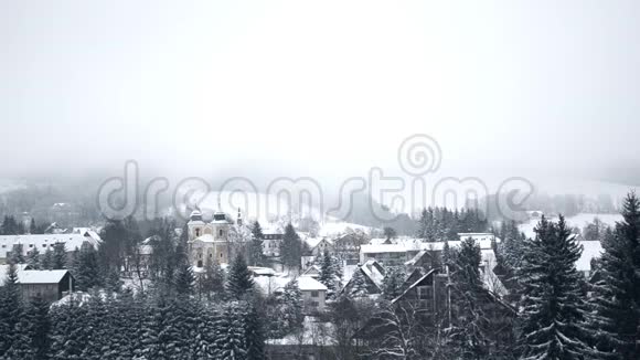 雪山童话般的风景视频的预览图