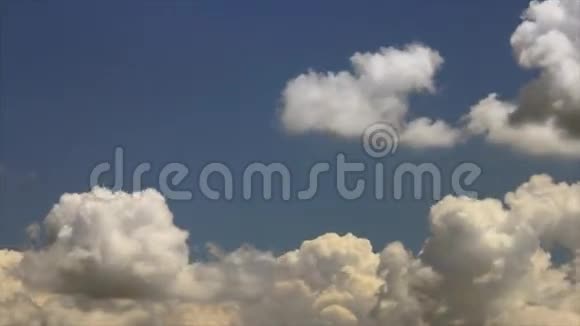 天边近处白云视频的预览图