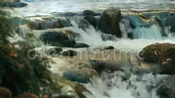河溪小溪视频的预览图