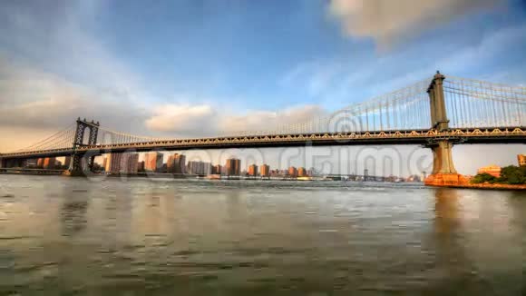 东河曼哈顿大桥4K超高清交通视频的预览图