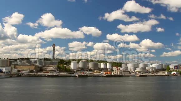 海港的燃料和货物综合体瑞典斯德哥尔摩视频的预览图
