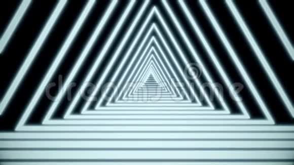 五颜六色的石灰绿色线条在黑色背景上交叉形成霓虹三角隧道几何背景视频的预览图