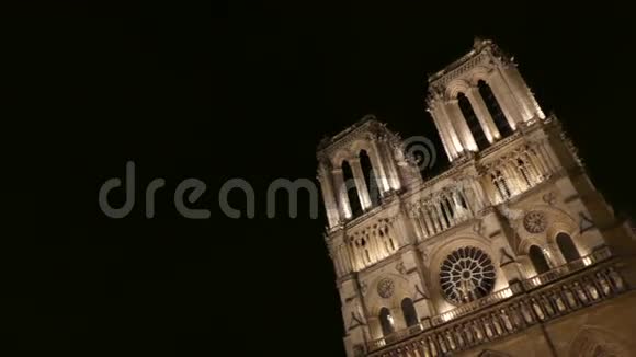 巴黎圣母院戏剧镜头视频的预览图