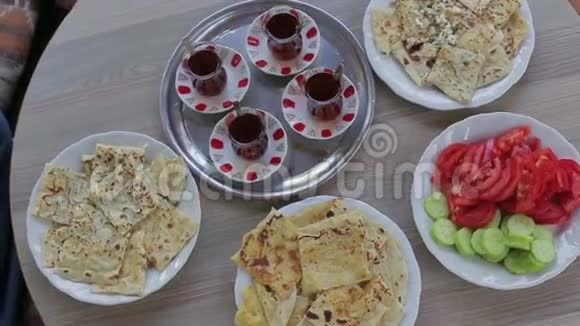 土耳其传统晚餐视频的预览图