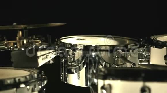 设置鼓暗工作室音乐鼓乐器鼓手鼓包视频的预览图