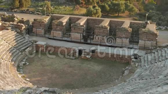 希腊悲剧尼萨古剧院的废墟土耳其Sultanhisar4K视频的预览图