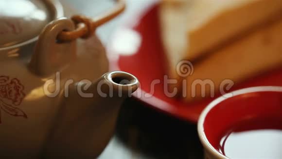 红茶和蛋糕上午的背景作文视频的预览图