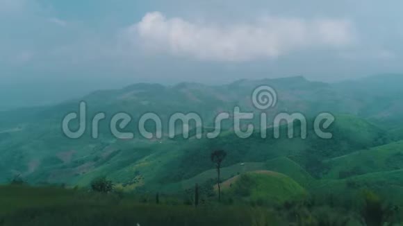 清莱地区美丽的山岳景观鸟瞰图视频的预览图