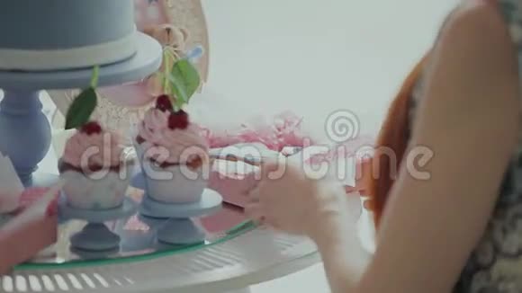 一岁生日的甜桌视频的预览图