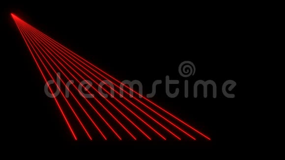 明亮的红色激光束在黑色工作室中移动视频的预览图