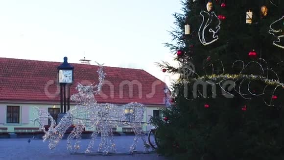 温茨皮尔斯的圣诞市场和冬季树木视频的预览图