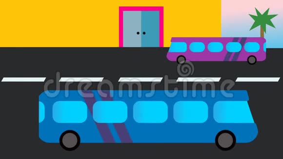 公共汽车站旅游巴士开走了另一辆到达了视频的预览图