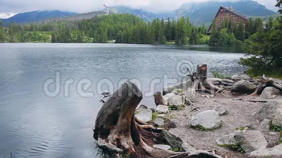 斯洛伐克高塔特拉斯的神奇山湖视频的预览图