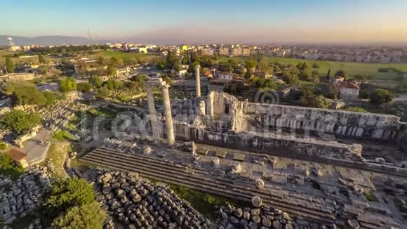 飞越古希腊阿波罗神庙迪迪马迪迪姆土耳其空中4K视频的预览图