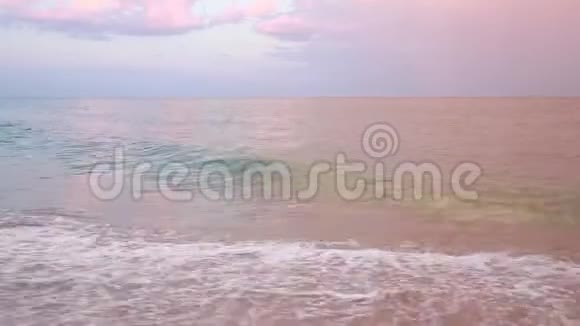 海上日落海浪海风沙滩视频的预览图
