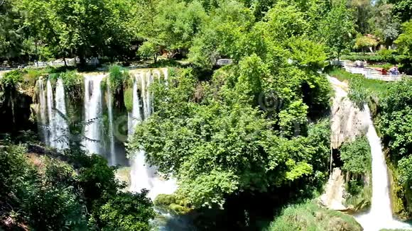 安塔利亚的流行瀑布视频的预览图