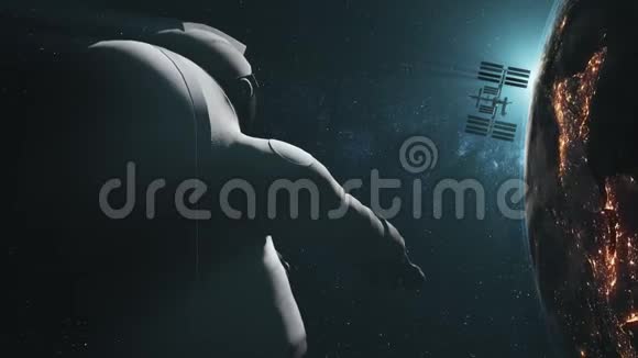 关闭现实太空人飞行到旋转空间站视频的预览图
