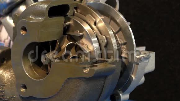 柴油机工作涡轮增压器回路视频的预览图
