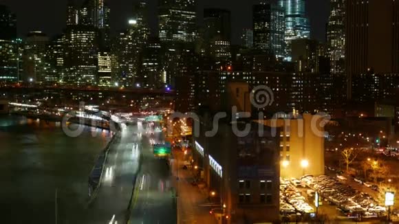 曼哈顿的城市交通夜晚时间视频的预览图