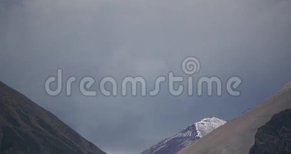 西藏丹古拉Tanggula山谷世界屋顶视频的预览图