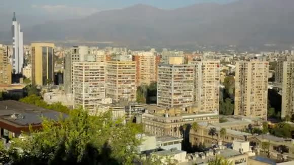 智利首都圣地亚哥的全景智利视频的预览图