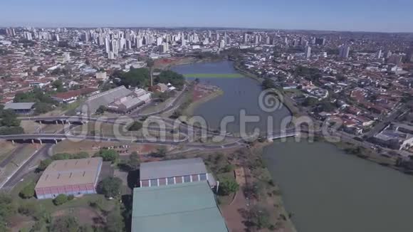 巴西圣保罗州的里约热内卢普雷托市的空中镜头2016年7月视频的预览图