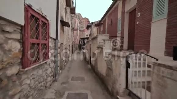 在意大利的明图诺市漫步视频的预览图