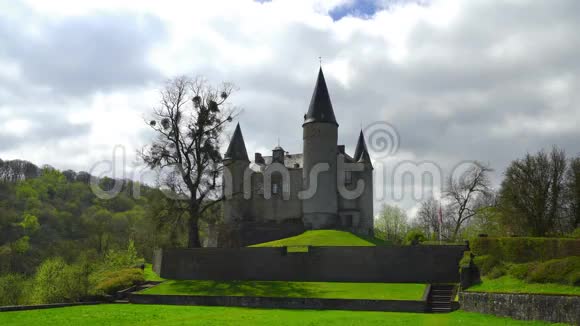 比利时古老的中世纪城堡视频的预览图